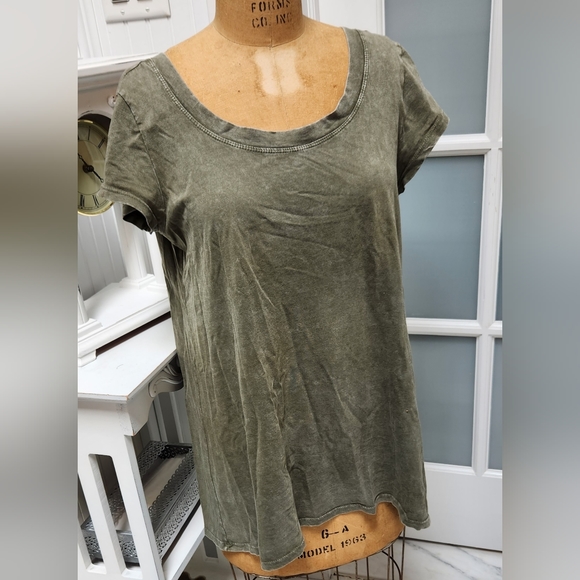 Pigment Dyed Olive Green Open Back Cotton CABLE & GUAGE SS Top EUC - Picture 2 of 5